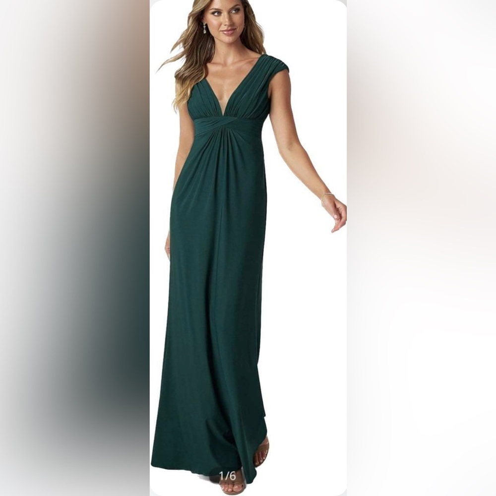 Azazie Pine Floor Length Bridesmaid’s dress Size 18 no alterations